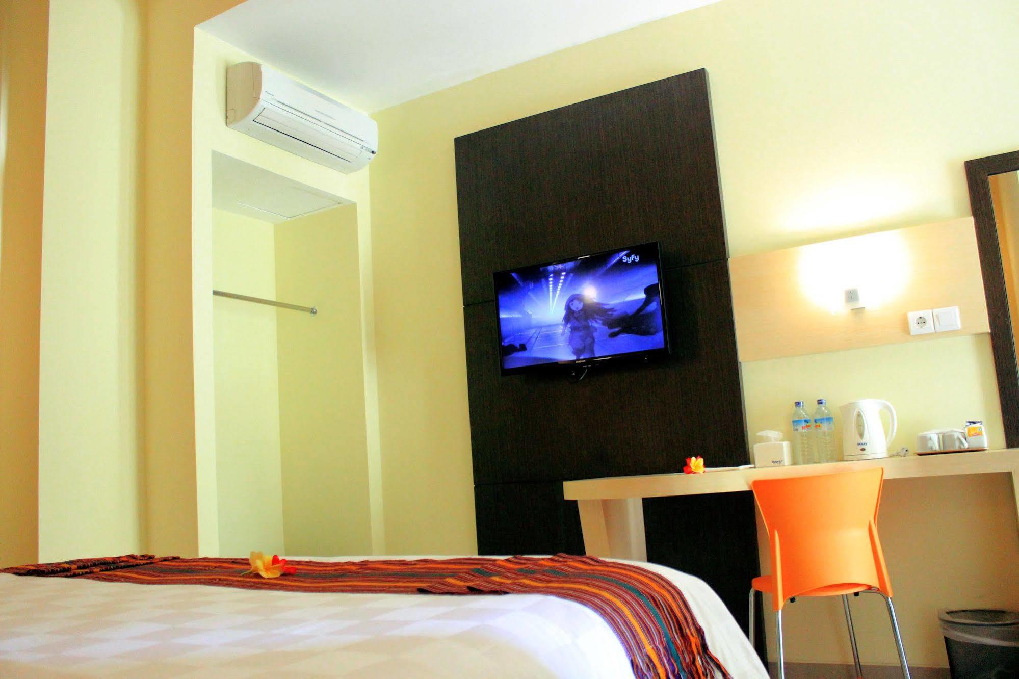 M Hotel Mataram Eksteriør billede