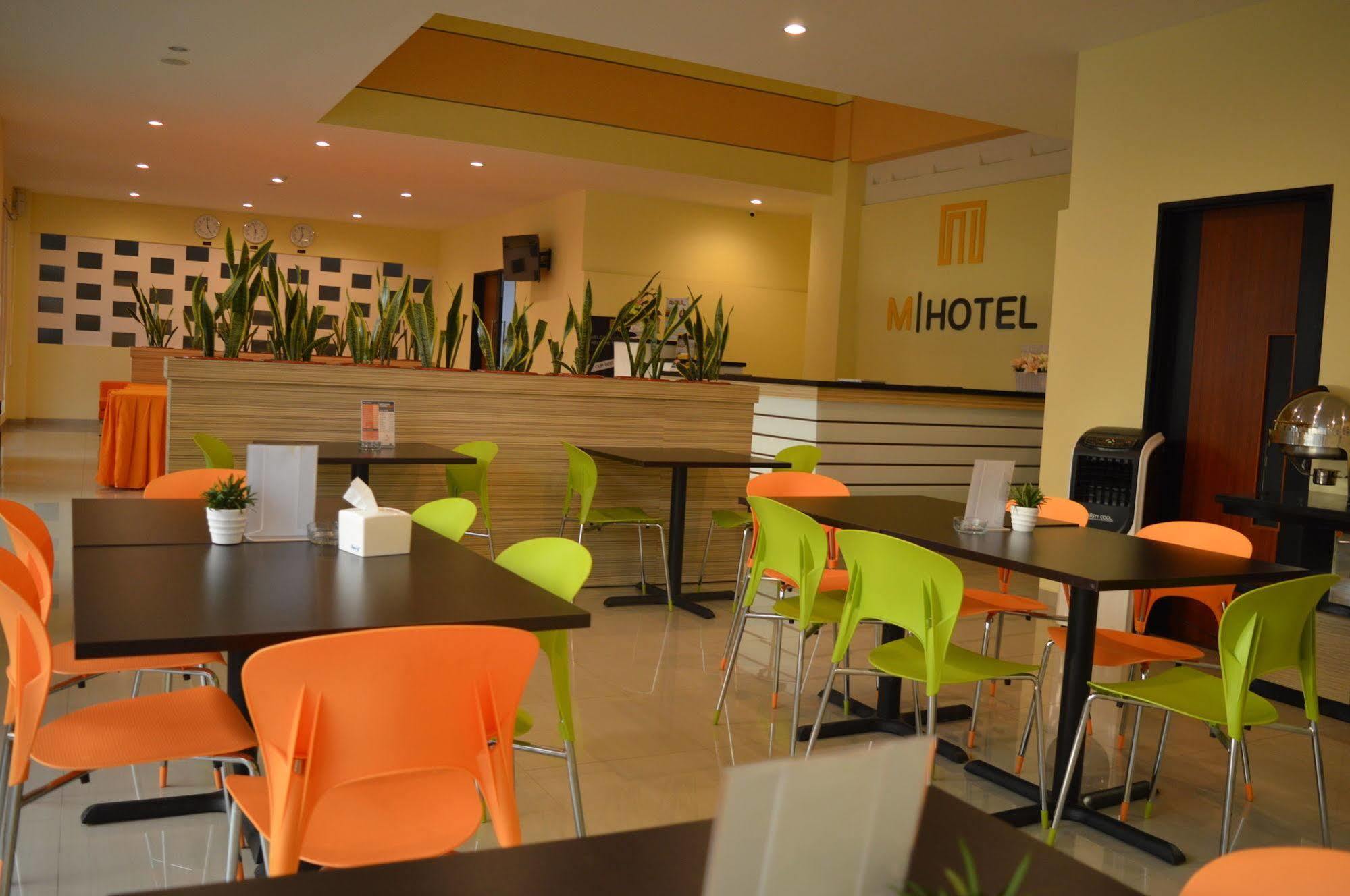 M Hotel Mataram Eksteriør billede